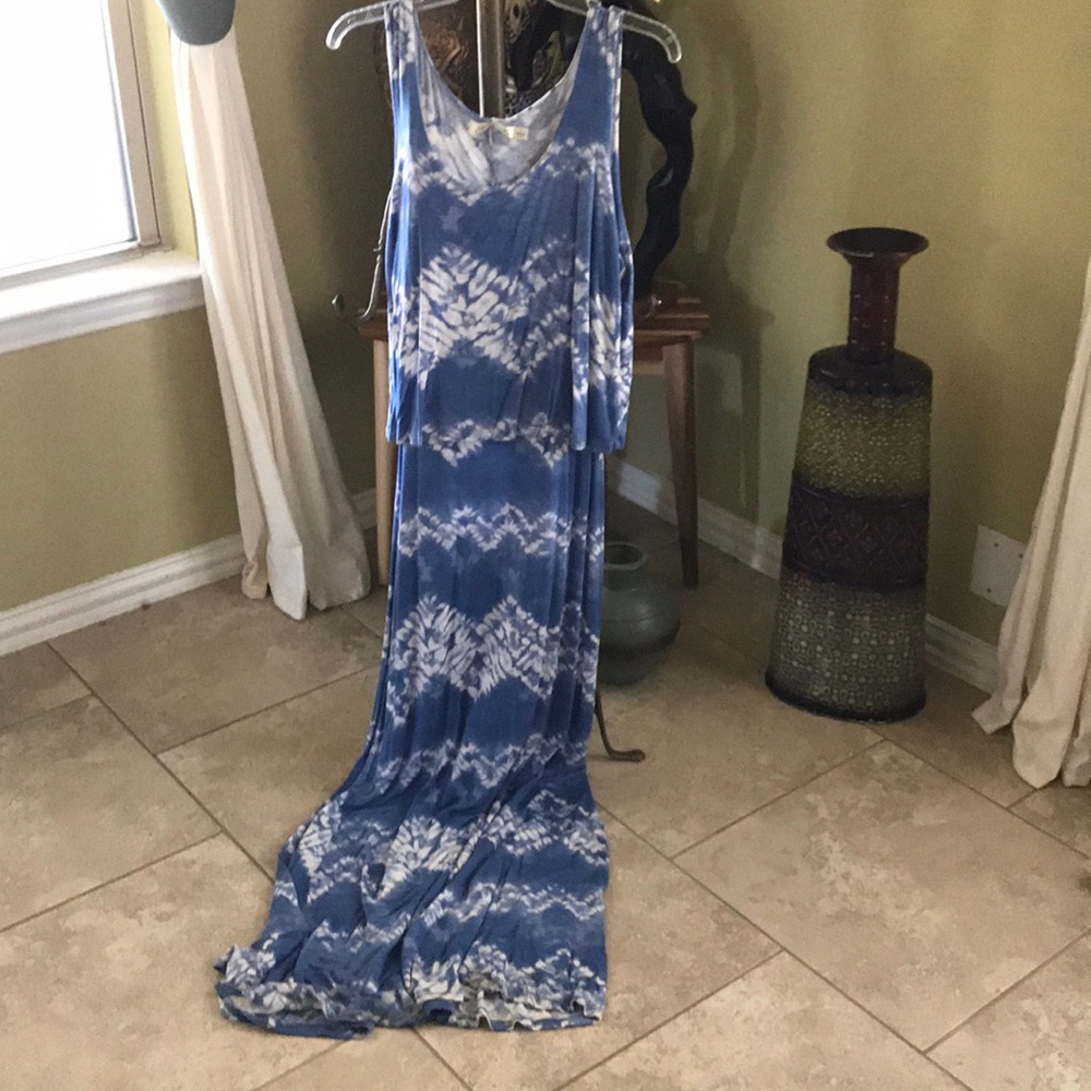 Long dress one piece but looks like two